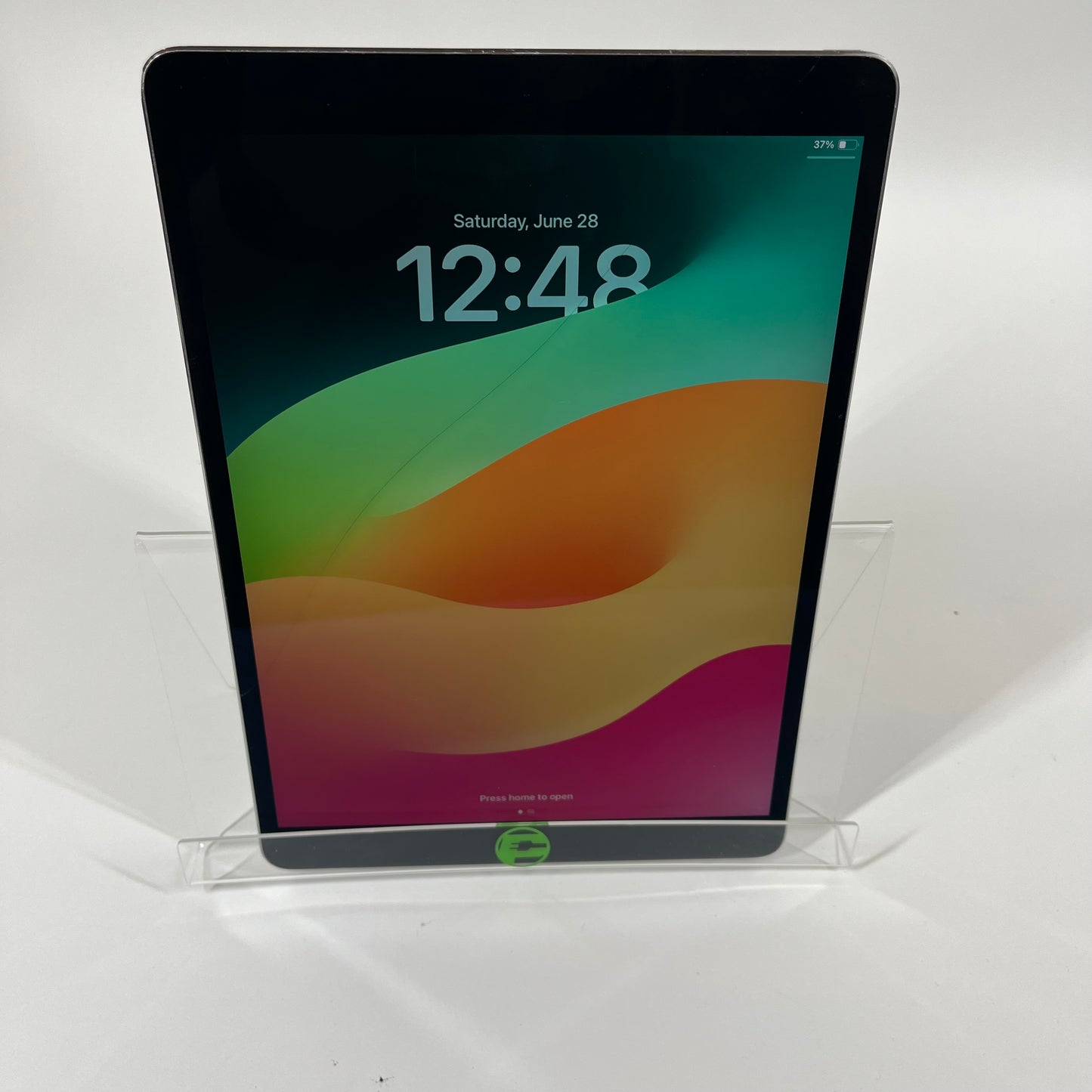 WiFi Only Apple iPad Pro 10.5" 256GB 17.7.2 Silver MPDY2LL/A